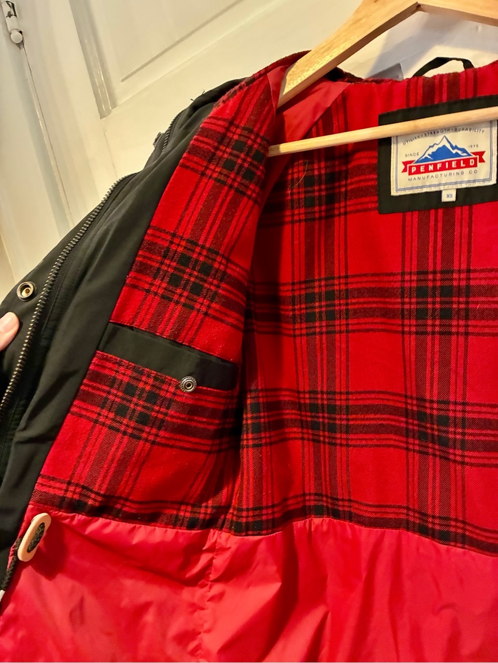 Women’s Penfield Kasson Black Hooded Utility Jacket with Red Plaid Lining - Picture 4 of 5
